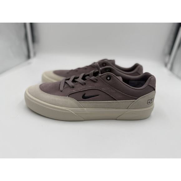 Size 9 Nike SB Malor Te Friends And Family Sample BS737 main image 4